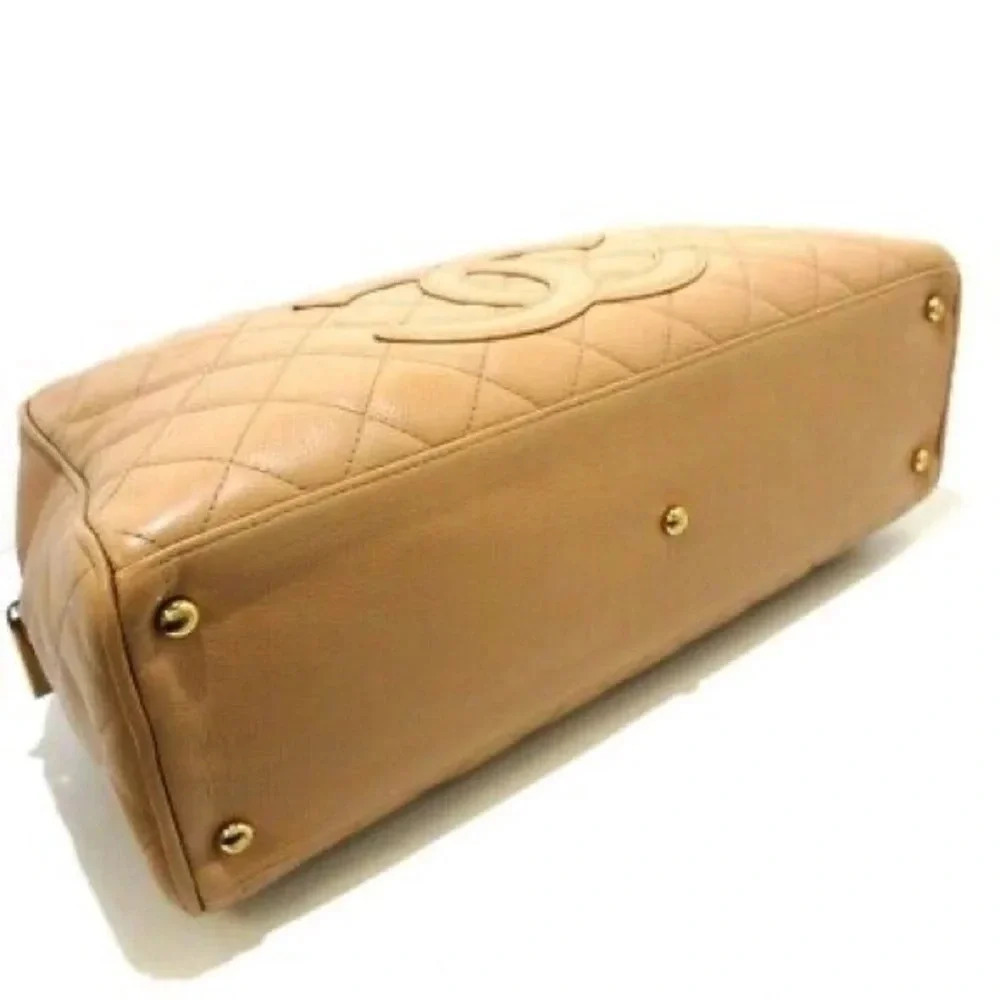 Vintage Chanel Beige Caviar Bowling Bag - Picture 4 of 12
